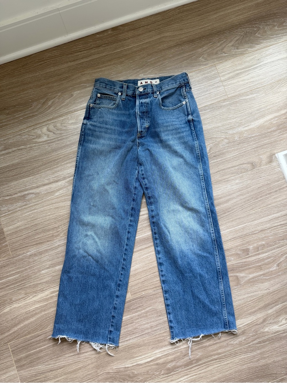 AMO Denim Women’s  High Rise Jeans Sz 27 100% Cotton Medium Wash - Picture 3 of 9